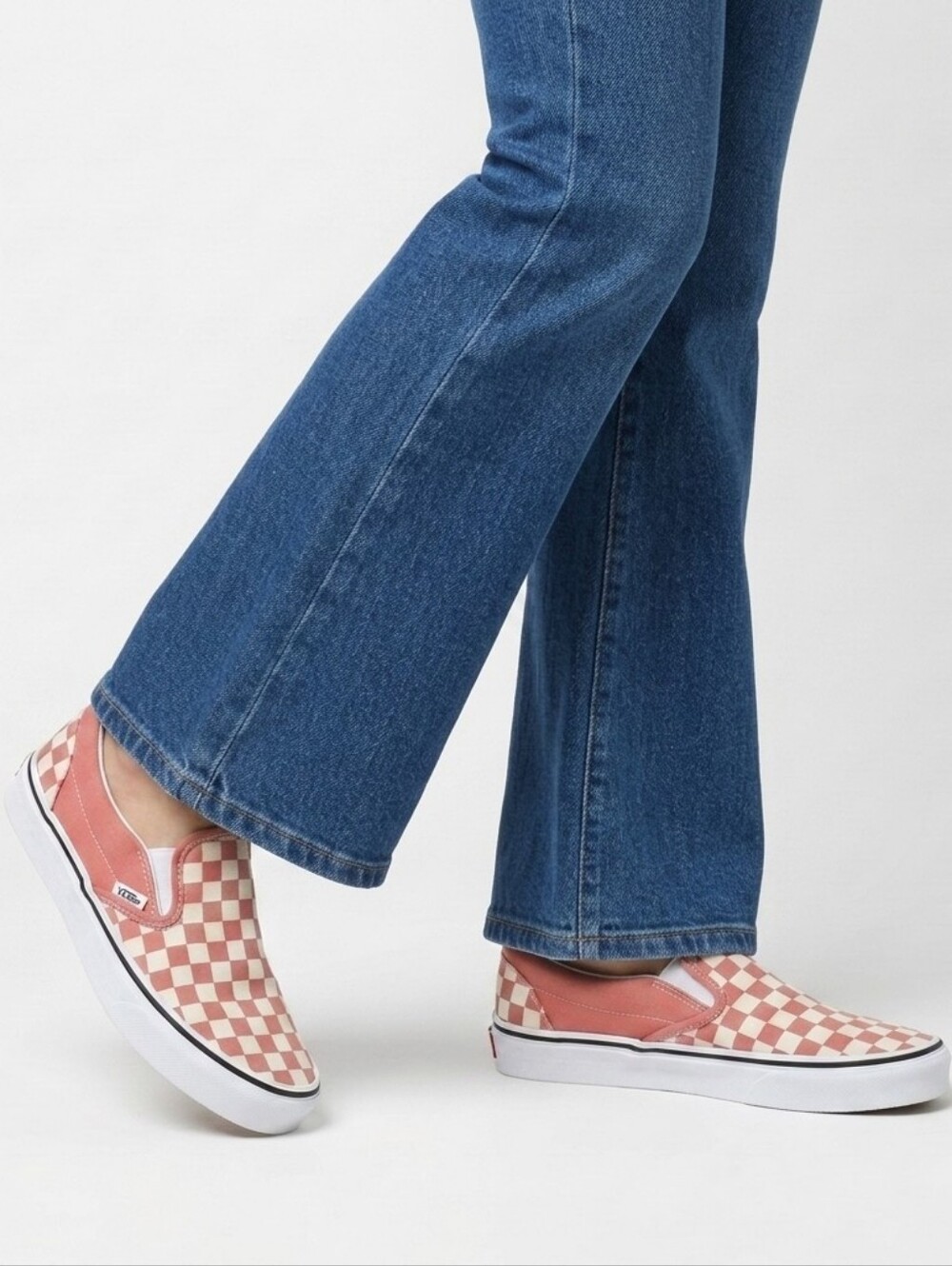 Vans Classic Slip On Checkerboard Rosette Pink White Womens Size 5.5 Sneakers